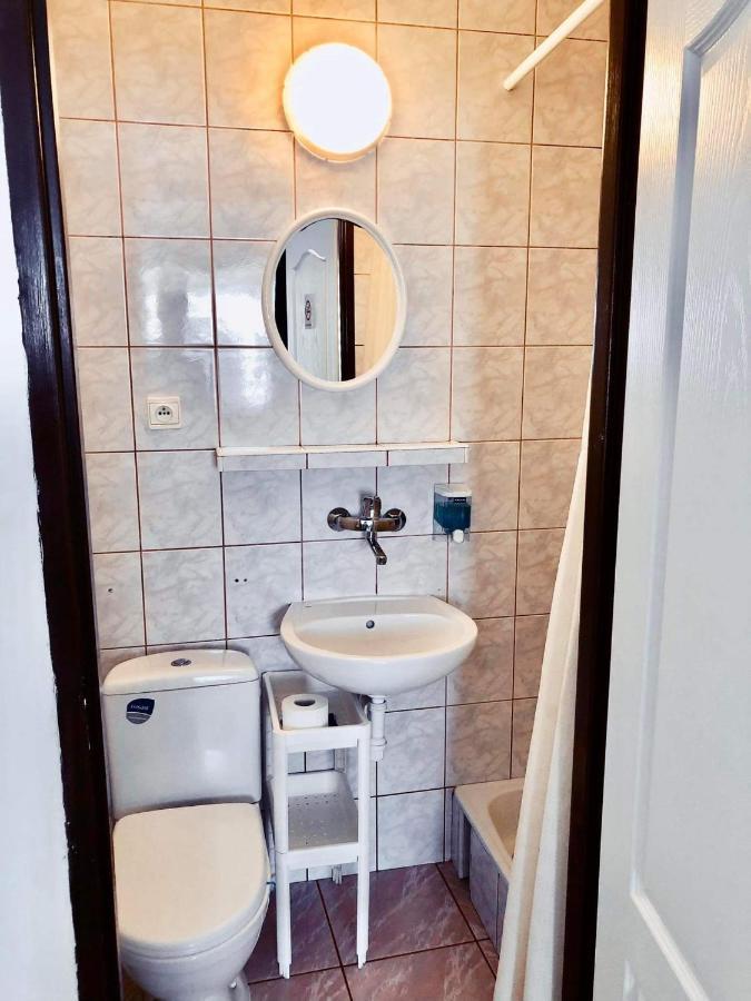 Pokoje Goscinne Galeon W Darlowku Ujście-Darłowskie Extérieur photo