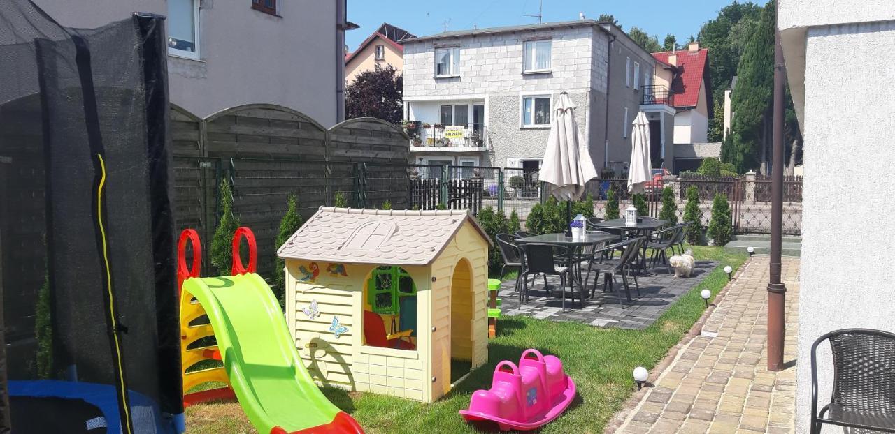Pokoje Goscinne Galeon W Darlowku Ujście-Darłowskie Extérieur photo
