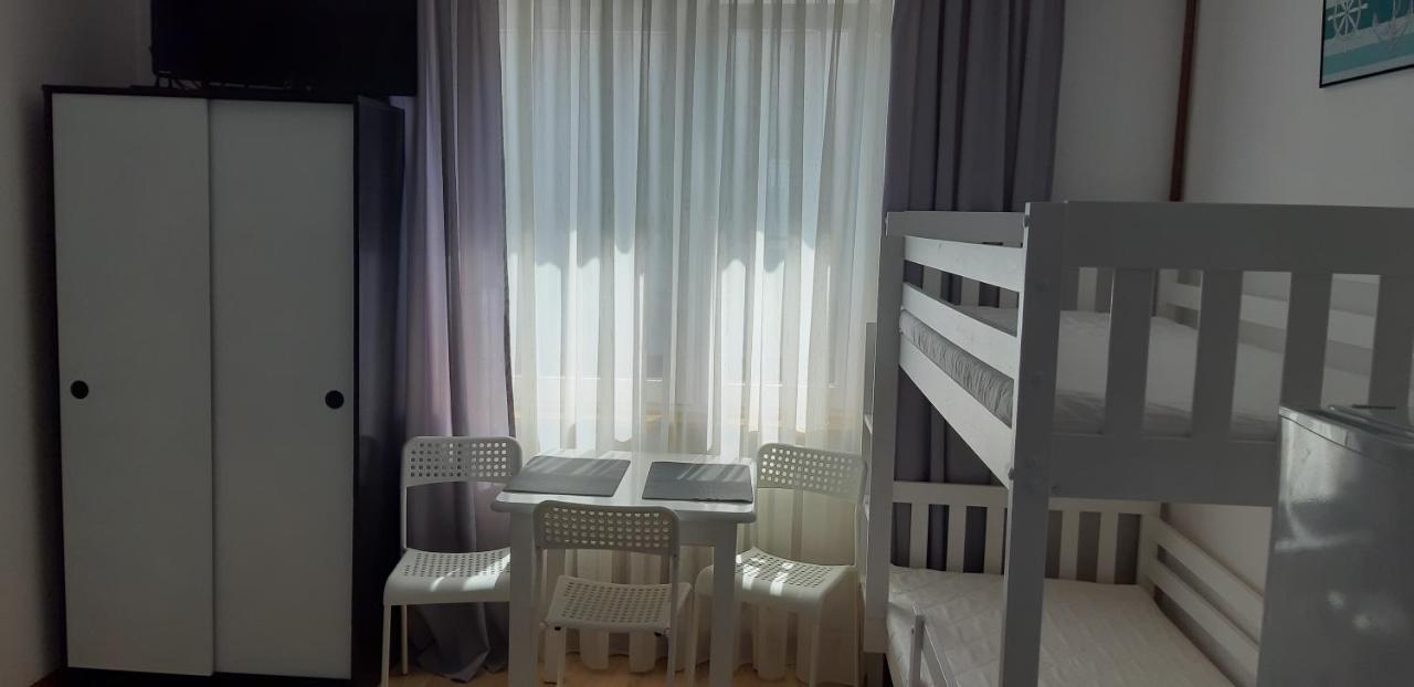 Pokoje Goscinne Galeon W Darlowku Ujście-Darłowskie Extérieur photo