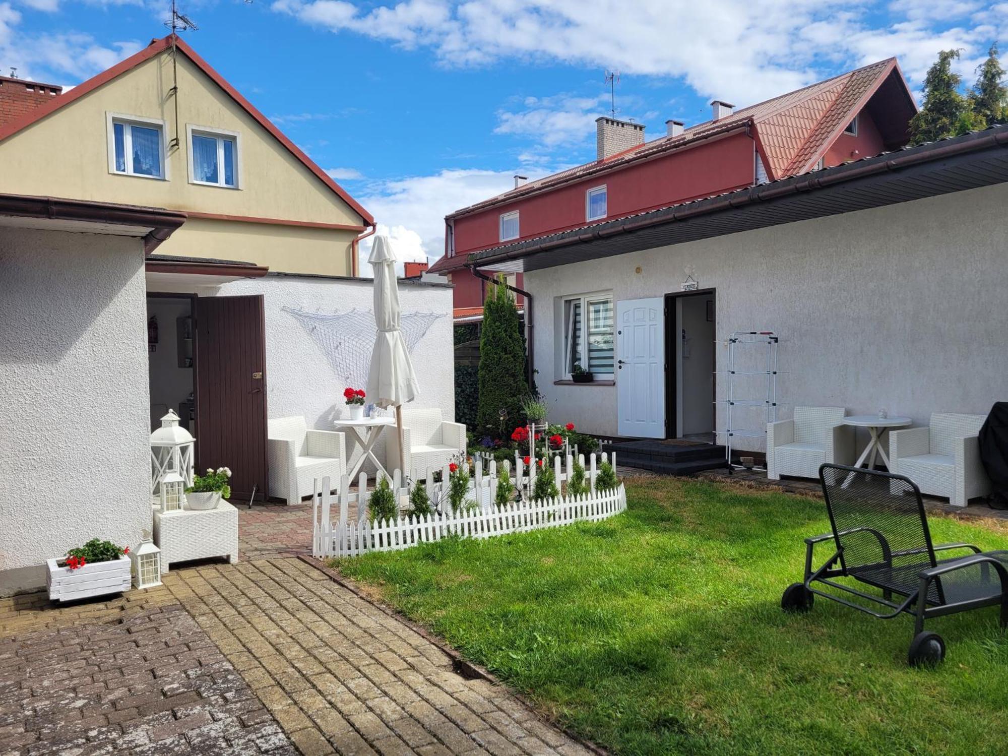 Pokoje Goscinne Galeon W Darlowku Ujście-Darłowskie Extérieur photo